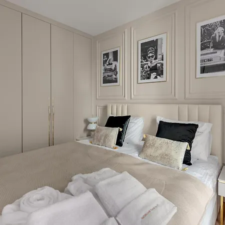 Apartmán Waterlane Island - Riverview Pool, & Gym By Blue Mandarin *